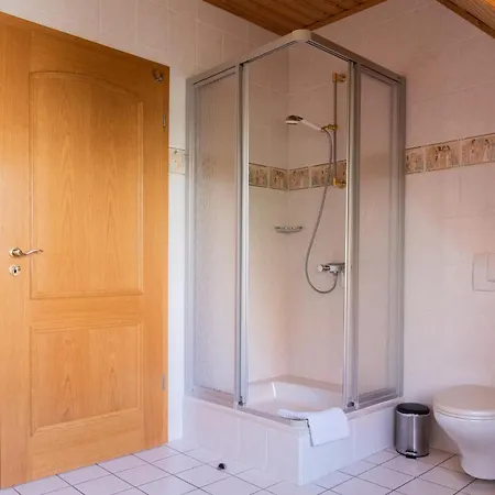 شقة Leilbon Apartmanhaz Hévíz