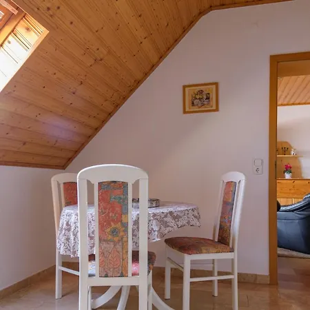 Daire Leilbon Apartmanhaz Hévíz
