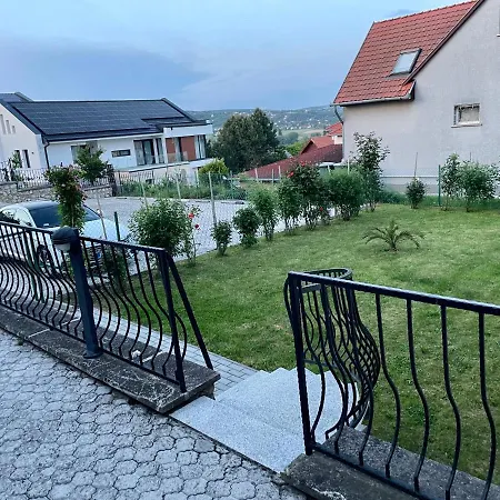 Leilbon Apartmanhaz Daire
