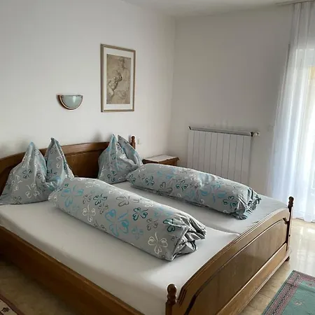 Apartament Leilbon Apartmanhaz