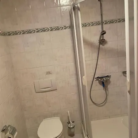 Leilbon Apartmanhaz