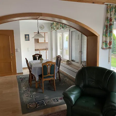 Apartament Leilbon Apartmanhaz *