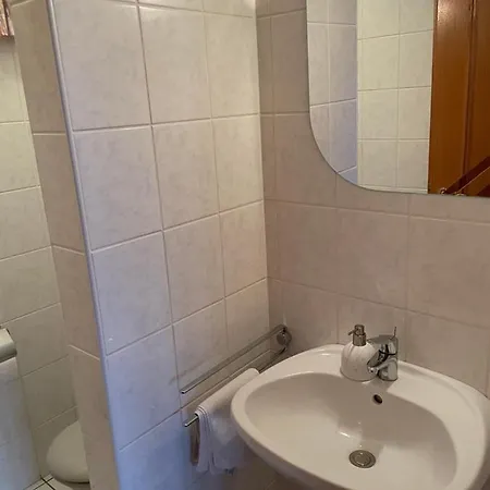 Leilbon Apartmanhaz Apartament Héviz
