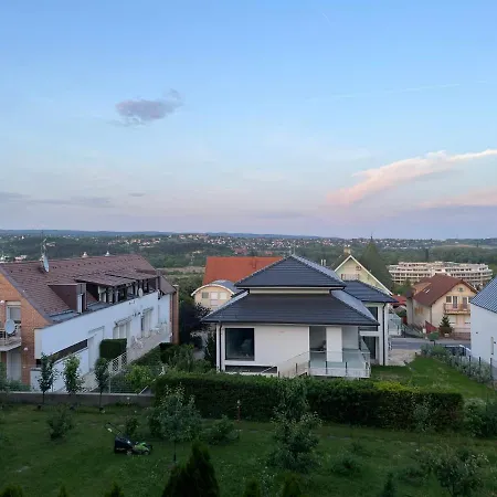 Leilbon Apartmanhaz