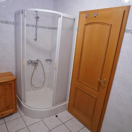 Leilbon Apartmanhaz