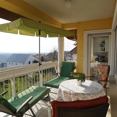 Leilbon Apartmanhaz *