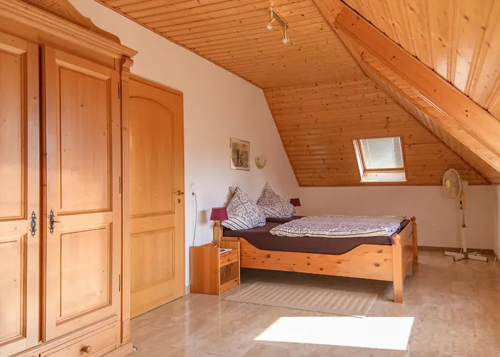 Leilbon Apartmanhaz * Heviz