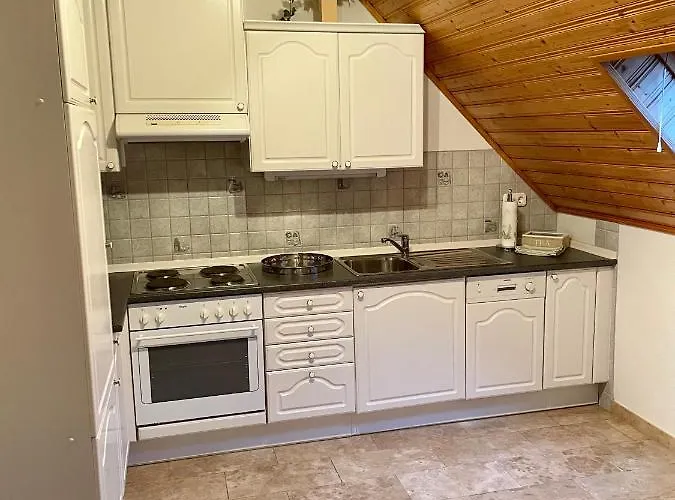 Leilbon Apartmanhaz